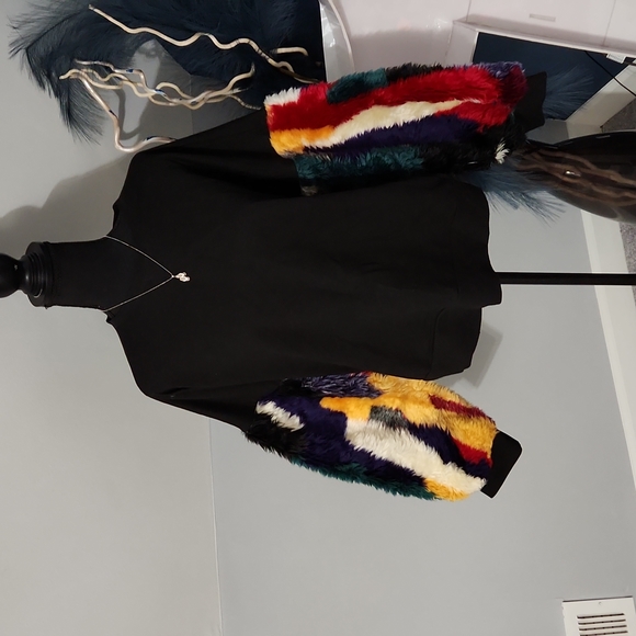 Oversized Medium Sweatshirt - Picture 7 of 8